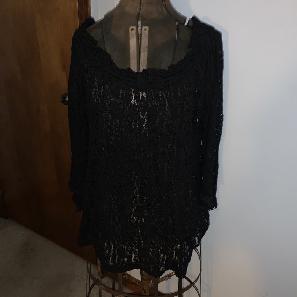 Off shoulder lace top